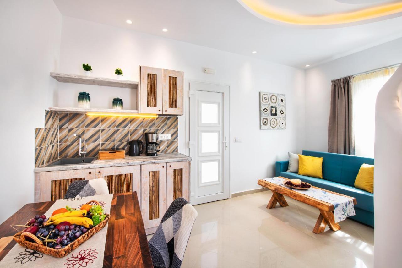 Abasa Suites Fira  Bagian luar foto